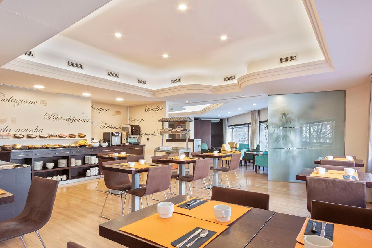 Hotel Acta Antibes Barcellona Esterno foto