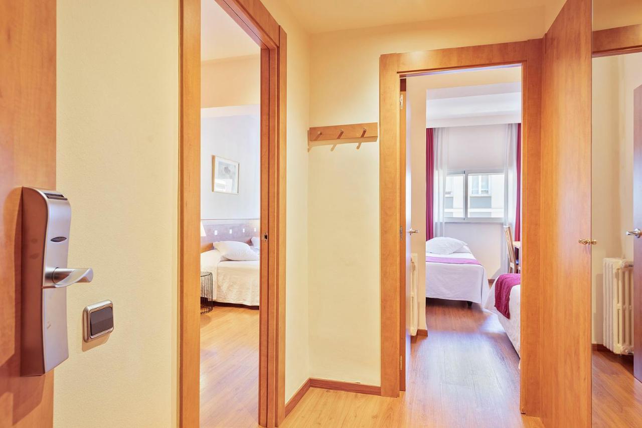 Hotel Acta Antibes Barcellona Esterno foto