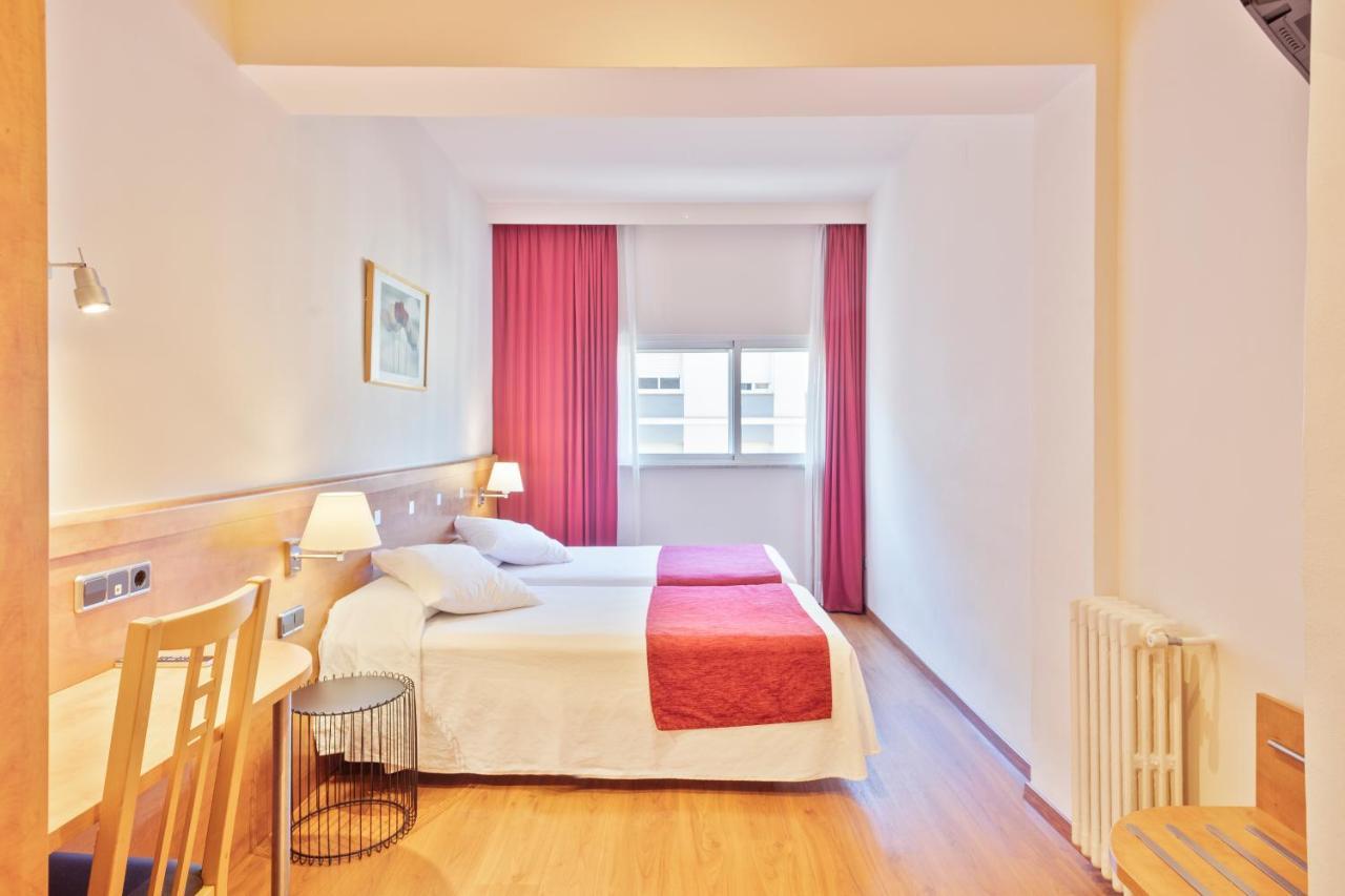 Hotel Acta Antibes Barcellona Esterno foto