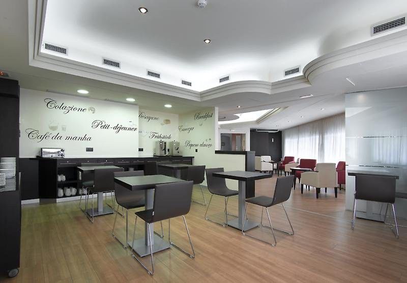 Hotel Acta Antibes Barcellona Esterno foto
