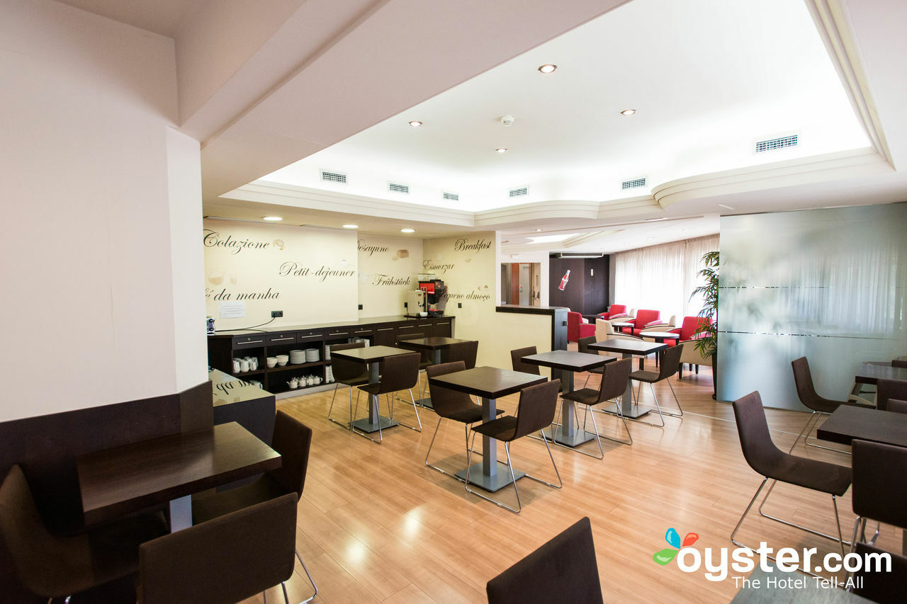 Hotel Acta Antibes Barcellona Esterno foto