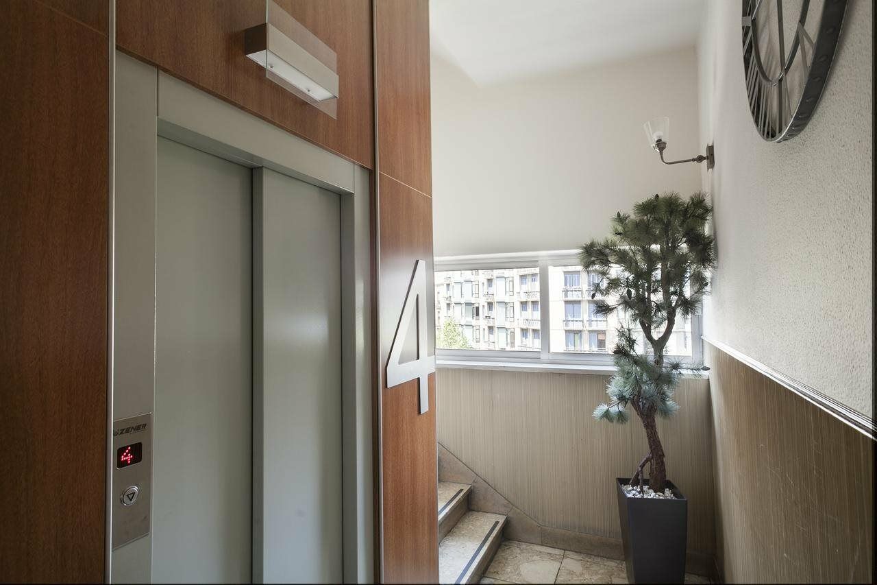Hotel Acta Antibes Barcellona Esterno foto